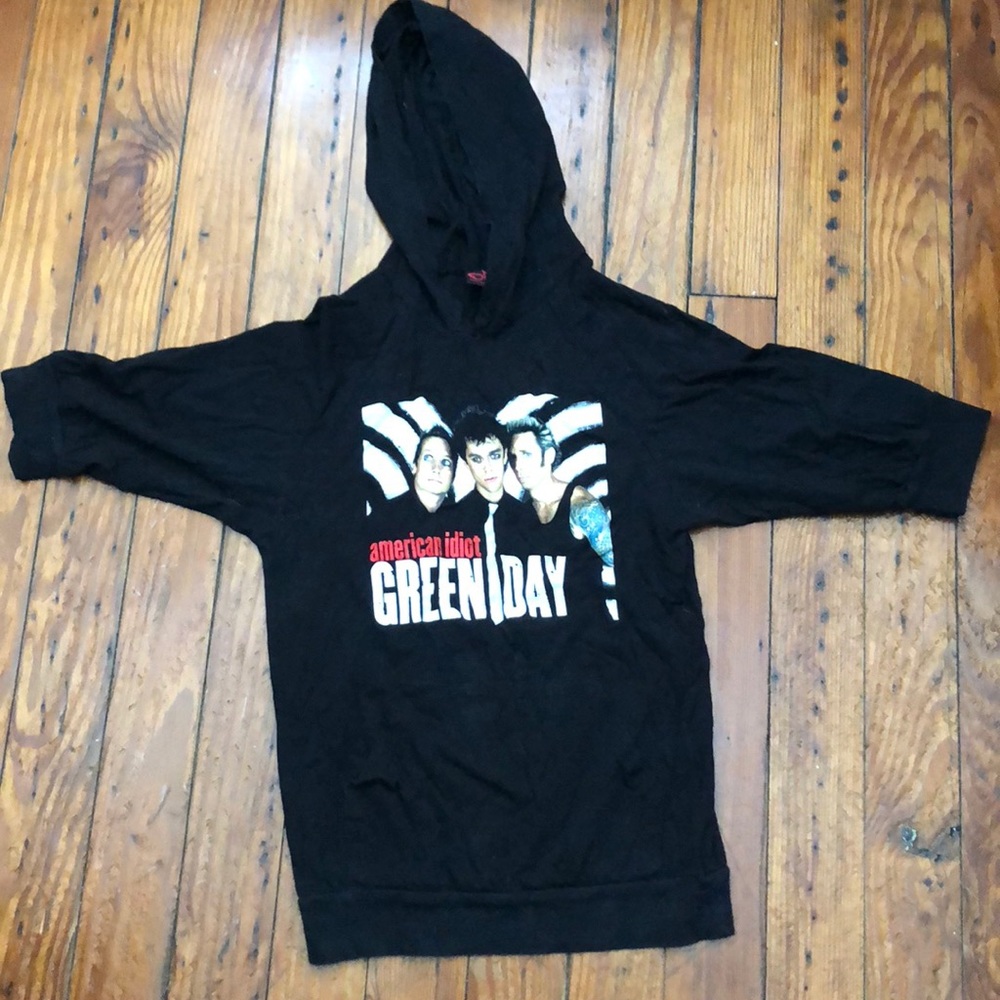 Green Day shirt